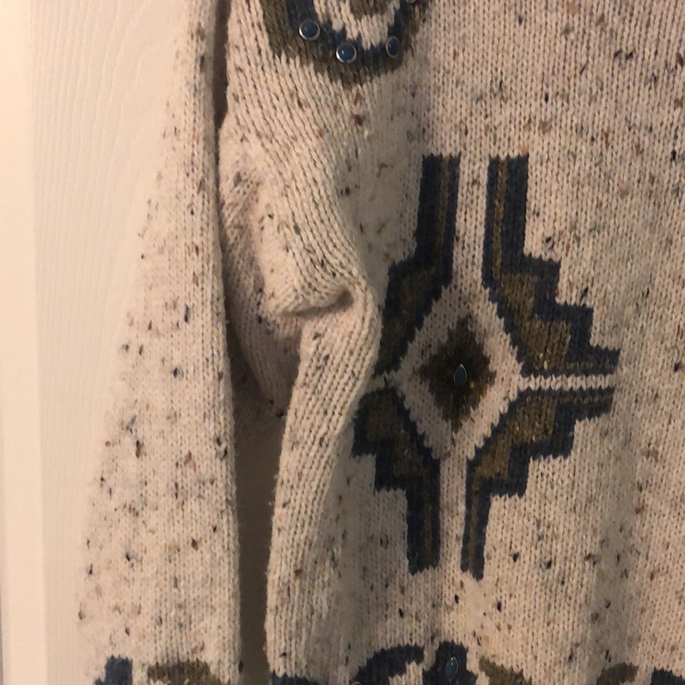 Sweater - Picture 3 of 5